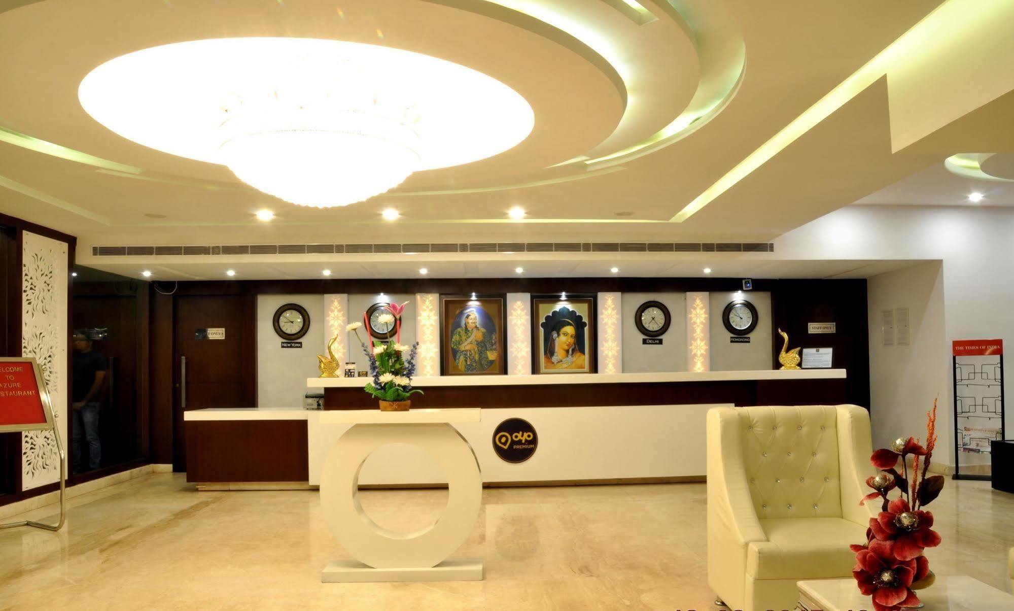 Hotel Casaya Inn Chinhat Екстериор снимка
